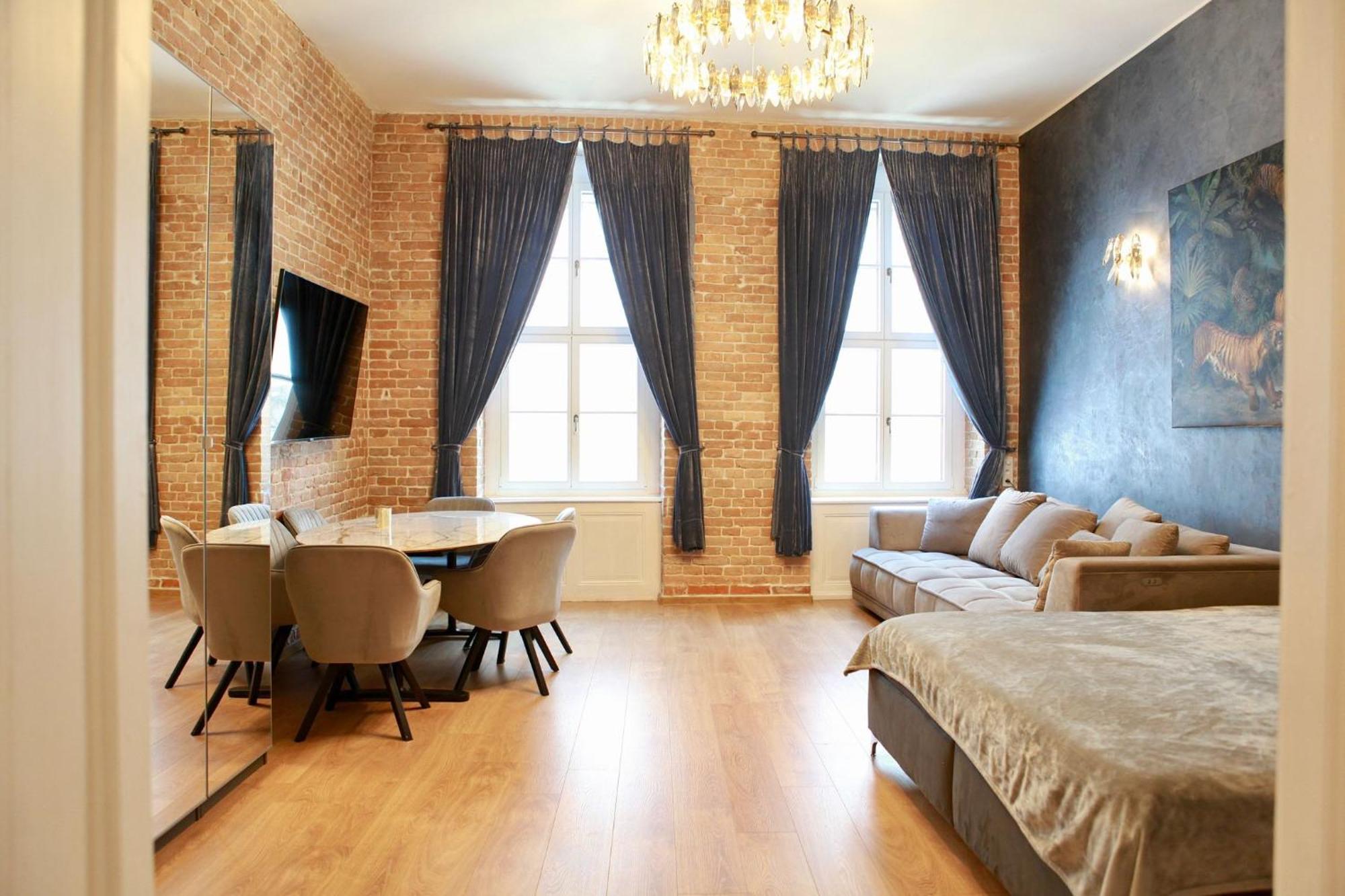 Heart In The Old Town Appartement Bratislava Buitenkant foto